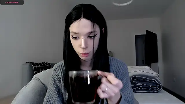 Dasha M online show from 10-26-25, 10:10