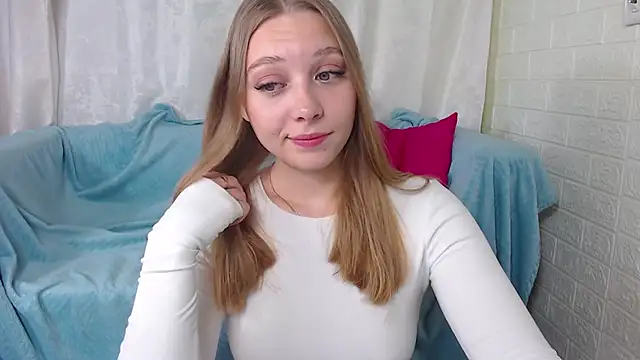 bellaa love  online show from 09-24-25, 12:25