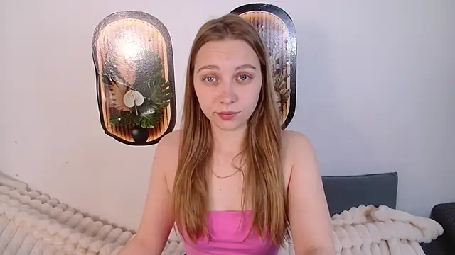 Snapshot of bellaa_love_ chatting on 05-13-26, 12:19 bellaa love online show from 05-13-26, 12:19