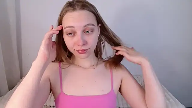Snapshot of bellaa_love_ chatting on 05-25-26, 01:00 bellaa love online show from 05-25-26, 01:00