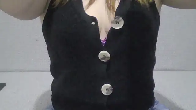 Snapshot of simay1111 chatting on 02-24-25, 05:31 simay1111 online show from 02-24-25, 05:31