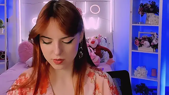 Snapshot of evanellson chatting on 03-06-25, 03:45 evanellson online show from 03-06-25, 03:45