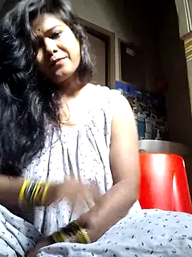 yoursweety09 online show from 03-11-25, 02:21