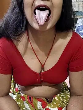 yoursweety09 online show from 04-21-26, 09:37