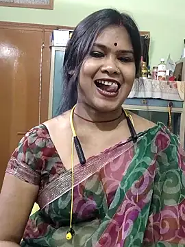 Snapshot of yoursweety09 chatting on 05-07-26, 02:00 yoursweety09 online show from 05-07-26, 02:00