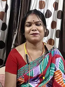 Snapshot of yoursweety09 chatting on 05-26-26, 12:06 yoursweety09 online show from 05-26-26, 12:06