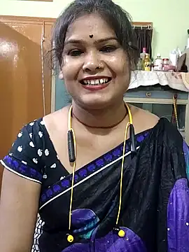 Snapshot of yoursweety09 chatting on 05-26-26, 02:35 yoursweety09 online show from 05-26-26, 02:35