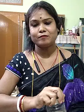 Snapshot of yoursweety09 chatting on 05-30-26, 02:14 yoursweety09 online show from 05-30-26, 02:14