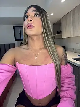 Snapshot of selfsuck_trans chatting on 12-04-24, 04:43 selfsuck trans online show from 12-04-24, 04:43