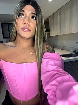 Snapshot of selfsuck_trans chatting on 12-04-24, 07:50 selfsuck trans online show from 12-04-24, 07:50