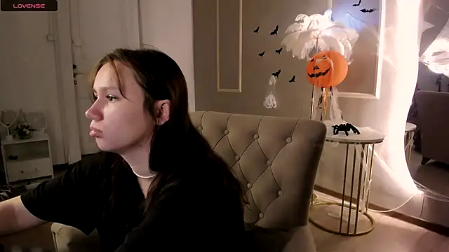 Alisia Mars online show from 10-23-25, 05:29