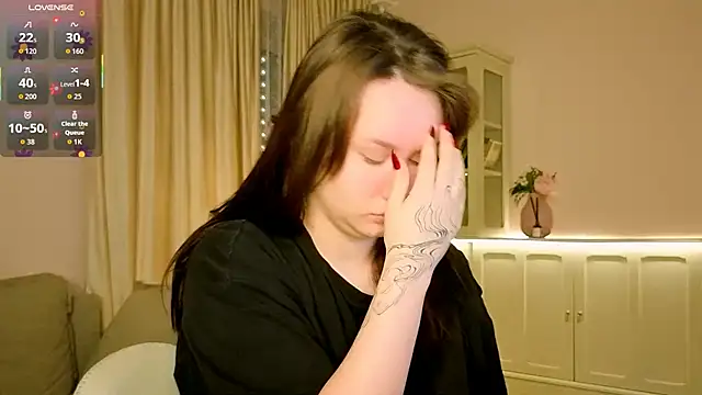 Alisia Mars online show from 12-14-25, 05:13