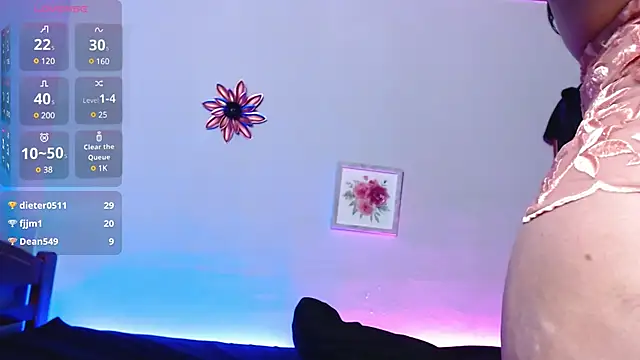 Snapshot of aliciarobinsXXX chatting on 03-09-25, 01:56 aliciarobinsXXX online show from 03-09-25, 01:56