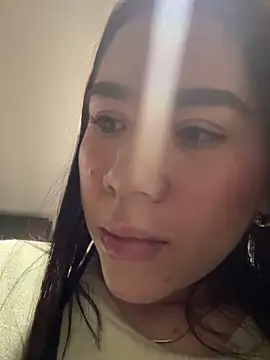 Im Valen Cute online show from 12-23-24, 03:40