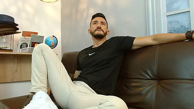 Reiko 85  online show from 03-12-25, 10:17