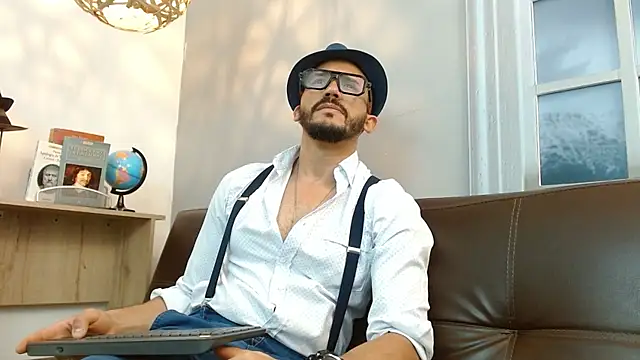 Reiko 85  online show from 03-20-25, 07:35