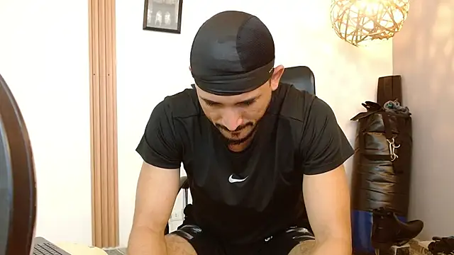 Reiko 85  online show from 09-15-25, 02:39