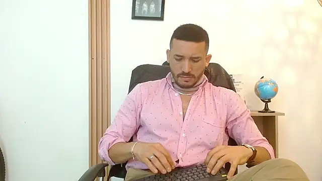 Reiko 85  online show from 09-23-25, 02:20