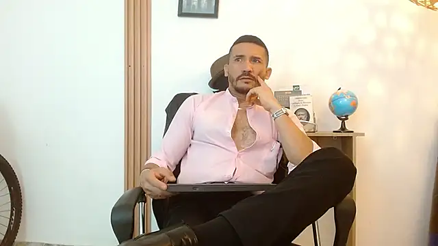 Reiko 85  online show from 09-25-25, 02:43