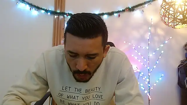 Reiko 85  online show from 12-20-25, 12:56