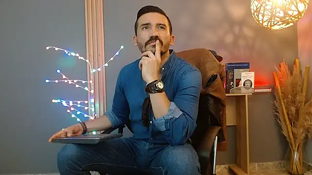 Reiko 85  online show from 03-05-26, 07:21