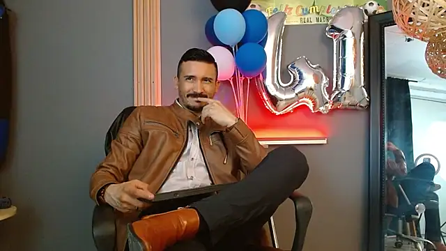 Reiko 85  online show from 04-27-26, 07:34