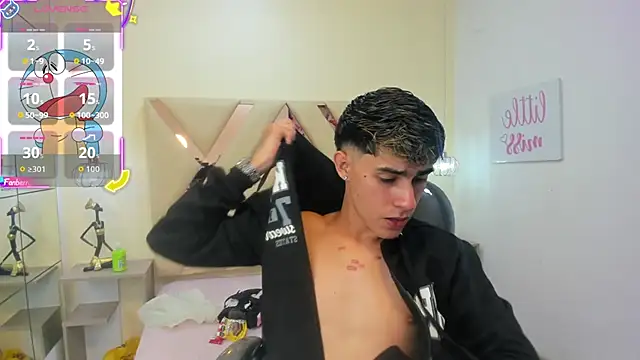 Dyla n18 online show from 09-29-25, 09:52