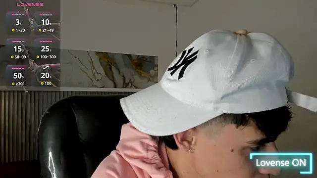 Dyla n18 online show from 04-24-26, 08:55