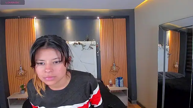 Antonella Torres2 online show from 02-17-25, 09:35