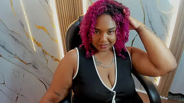 Snapshot of Just_Gissellex chatting on 05-25-26, 03:18 Just Gissellex online show from 05-25-26, 03:18