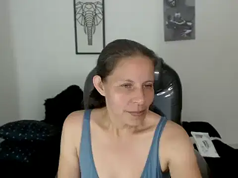 Milf karlye online show from 01-20-25, 09:46