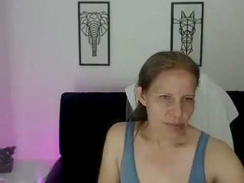 Milf karlye online show from 02-18-25, 08:59