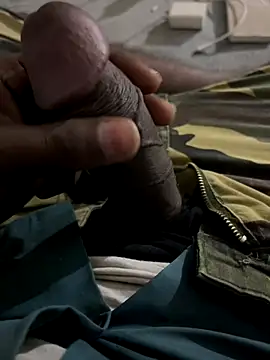 deshi boybig online show from 12-05-25, 04:25