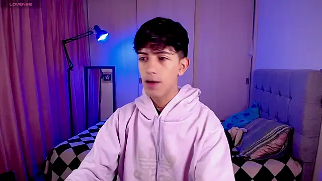 Snapshot of teobowny_ chatting on 01-19-25, 03:42 teobowny online show from 01-19-25, 03:42