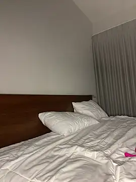 Snapshot of navywildxxx chatting on 02-04-25, 03:15 navywildxxx online show from 02-04-25, 03:15