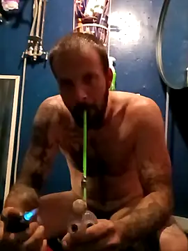 Whipit323 online show from 04-27-26, 09:46