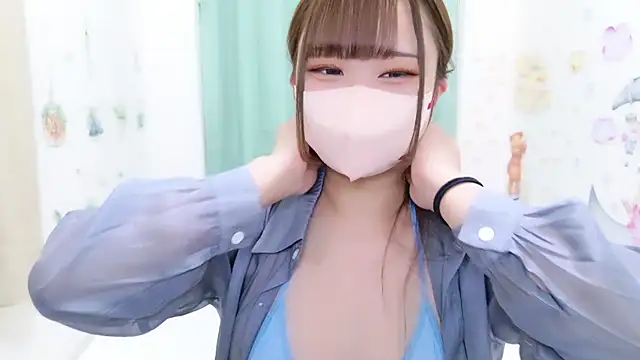 Snapshot of MAIKA_pyon chatting on 11-14-25, 07:56 MAIKA pyon online show from 11-14-25, 07:56