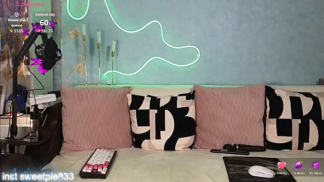 Snapshot of Anal_Girl_ chatting on 11-08-25, 04:40 Anal Girl online show from 11-08-25, 04:40