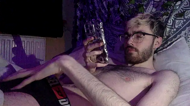 Snapshot of hairynhorny992 chatting on 02-28-25, 06:31 hairynhorny992 online show from 02-28-25, 06:31