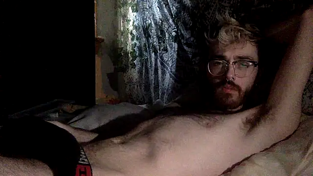 Snapshot of hairynhorny992 chatting on 03-15-25, 04:32 hairynhorny992 online show from 03-15-25, 04:32