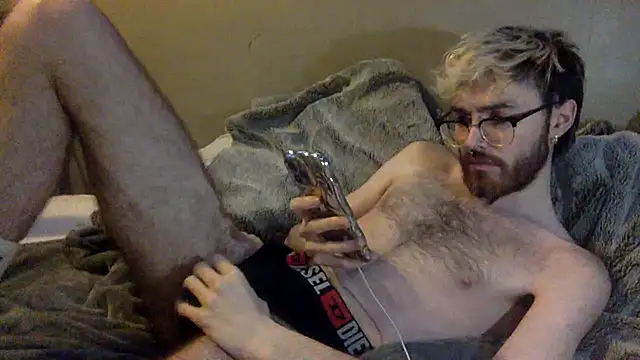 Snapshot of hairynhorny992 chatting on 03-15-25, 09:27 hairynhorny992 online show from 03-15-25, 09:27