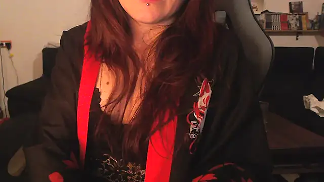 Snapshot of complicata_mente chatting on 12-22-24, 01:23 complicata mente online show from 12-22-24, 01:23