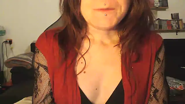 Snapshot of complicata_mente chatting on 12-24-24, 10:28 complicata mente online show from 12-24-24, 10:28