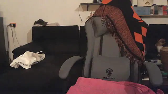 Snapshot of complicata_mente chatting on 12-29-24, 12:20 complicata mente online show from 12-29-24, 12:20