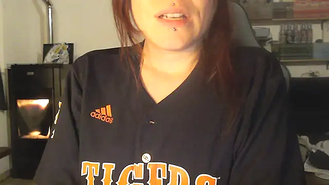 Snapshot of complicata_mente chatting on 01-04-25, 08:48 complicata mente online show from 01-04-25, 08:48