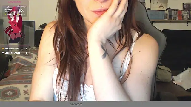 Snapshot of complicata_mente chatting on 01-07-25, 10:08 complicata mente online show from 01-07-25, 10:08