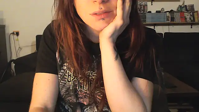 Snapshot of complicata_mente chatting on 01-14-25, 04:40 complicata mente online show from 01-14-25, 04:40