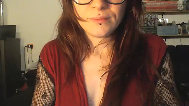 Snapshot of complicata_mente chatting on 01-28-25, 09:29 complicata mente online show from 01-28-25, 09:29