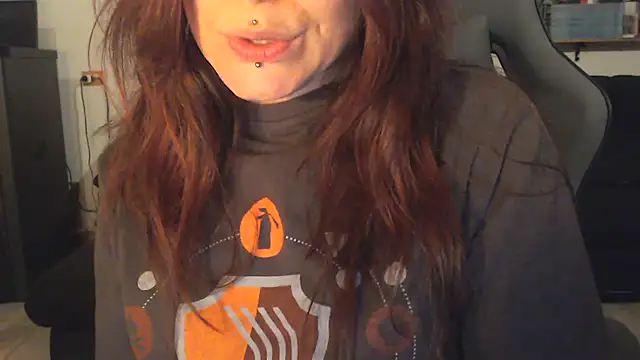 Snapshot of complicata_mente chatting on 02-24-25, 10:14 complicata mente online show from 02-24-25, 10:14