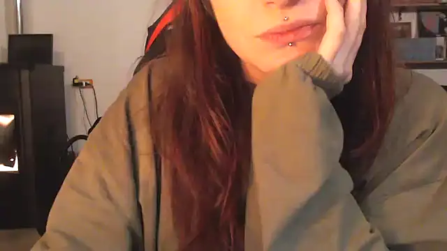 Snapshot of complicata_mente chatting on 02-27-25, 07:04 complicata mente online show from 02-27-25, 07:04